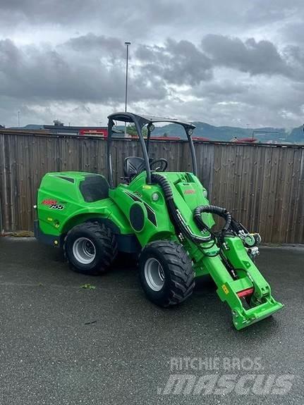 Avant 755i Skid steer loderler