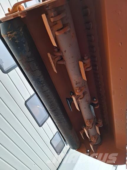 Berti Park/P 145 Diger yem biçme makinalari