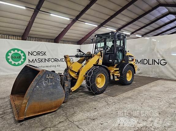 CAT 908M Tekerlekli yükleyiciler