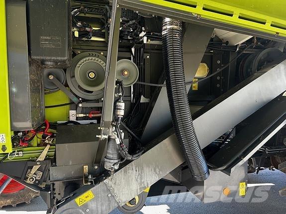 CLAAS Avero 240 Biçerdöverler