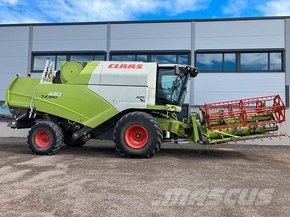 CLAAS Tucano 430 Biçerdöverler