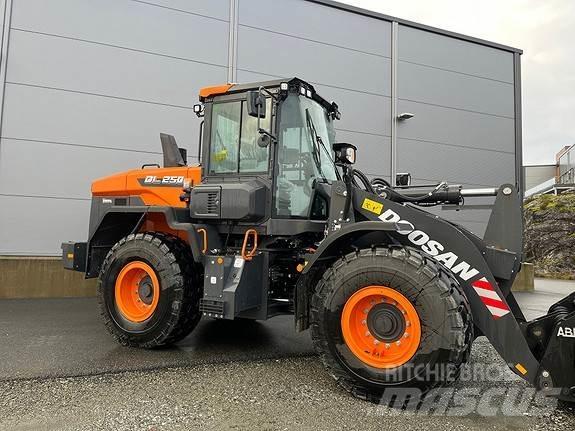 Doosan DL250-7 Tekerlekli yükleyiciler