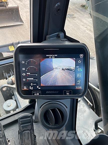 Doosan DX160W-7 Paletli ekskavatörler