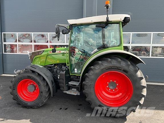 Fendt 211 Profi+ Traktörler