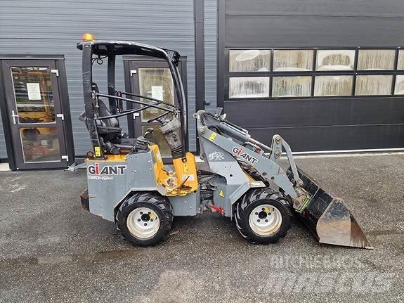 GiANT D204SW Skid steer loderler