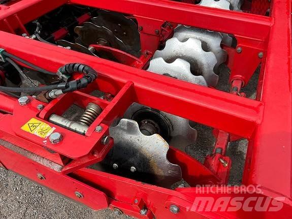 Horsch Pronto 6 DC Gübre dagitma tankerleri
