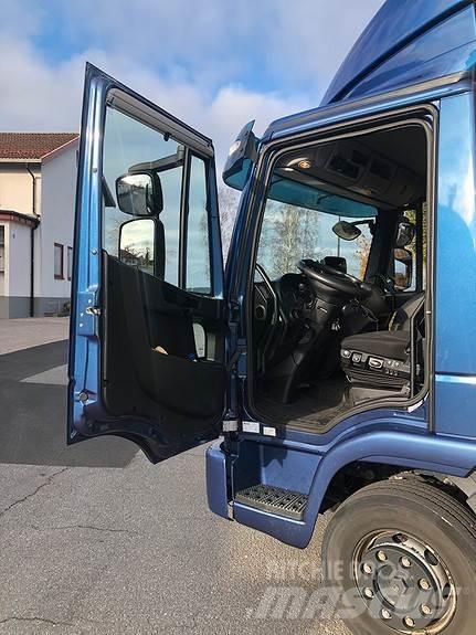 Iveco 120ELG Kapali kasa kamyonlar