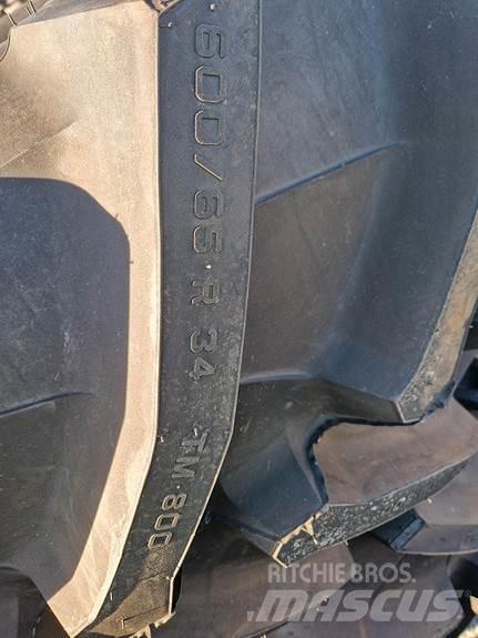 John Deere  Traktörler