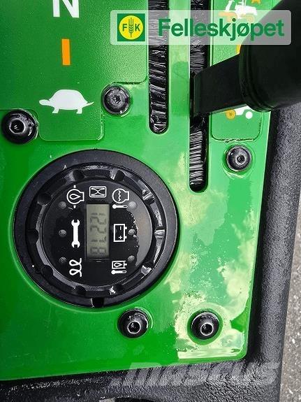 John Deere 1580 Diger yol bakim makinalari