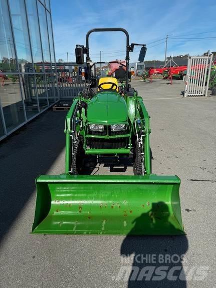 John Deere 3038E Traktörler