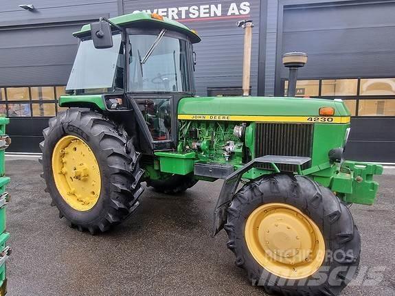 John Deere 4230 Traktörler