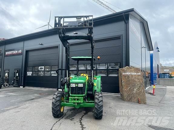 John Deere 5055E Traktörler