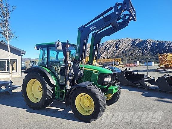 John Deere 5100 R Traktörler