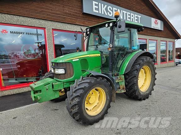 John Deere 5820 Traktörler
