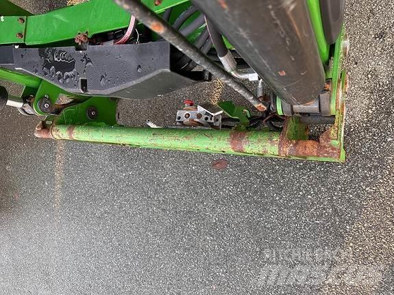 John Deere 6110MC Traktörler