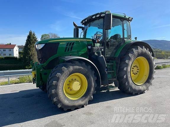 John Deere 6215 R Traktörler