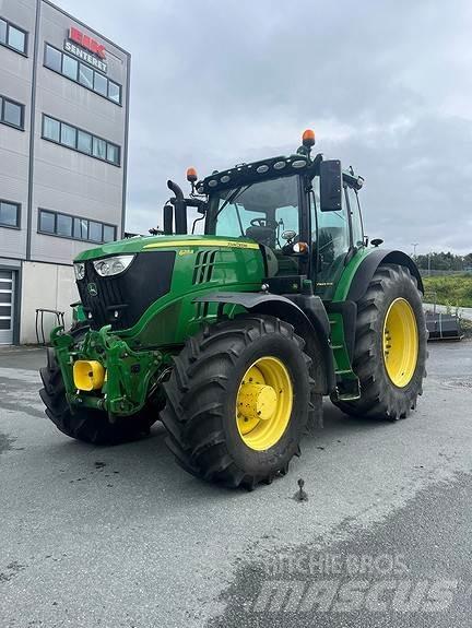 John Deere 6215R Traktörler