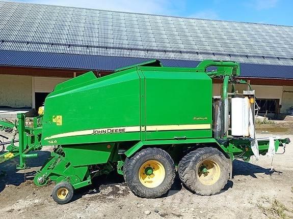 John Deere 744 Rulo balya makinalari