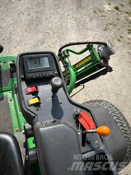 John Deere 7500A Diger yol bakim makinalari