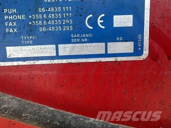 Junkkari KH 2500 Gübre dagitma tankerleri