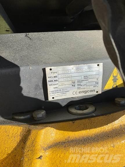 Kobelco SK230 Paletli ekskavatörler