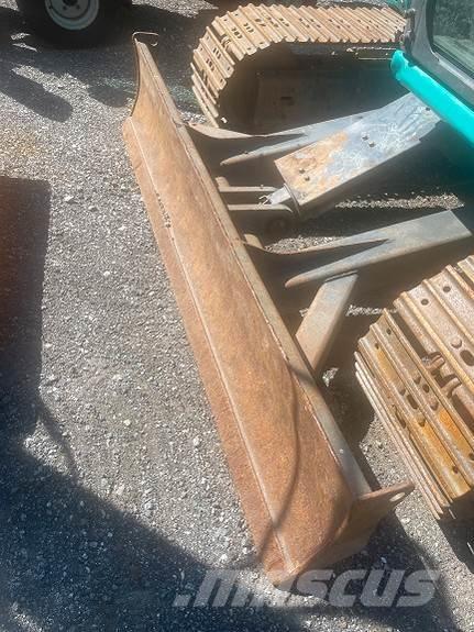 Kobelco SK75SR-3E Paletli ekskavatörler