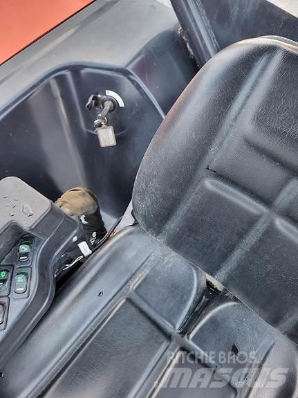 Kubota KC300HR Belden kirma kaya kamyonu