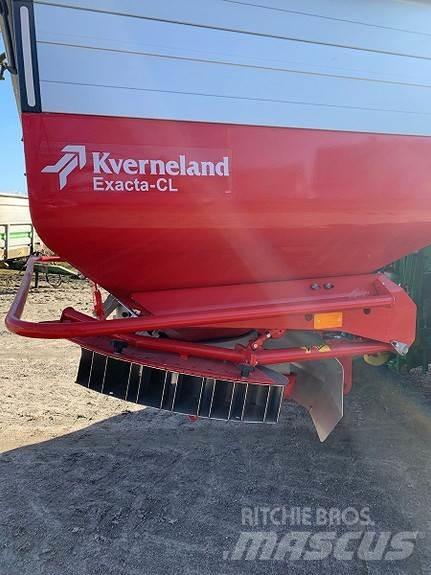 Kverneland CL Mineral gübre dagiticilar