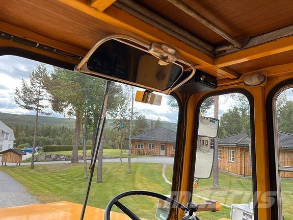 Moxy D16 B Belden kirma kaya kamyonu