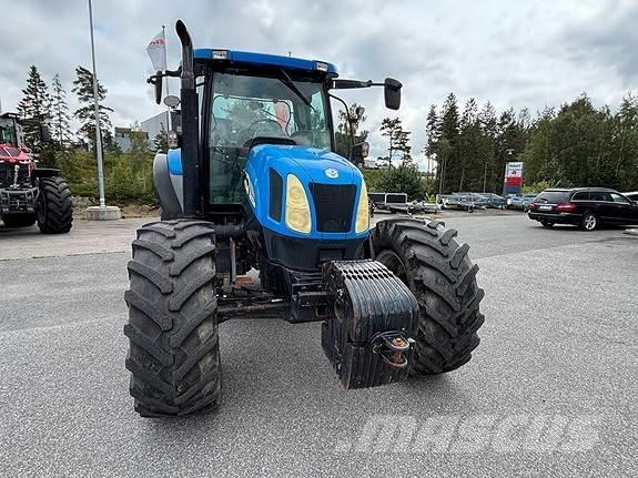 New Holland TS135A Traktörler