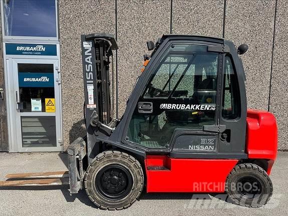 Nissan DF32 14436 Dizel forkliftler
