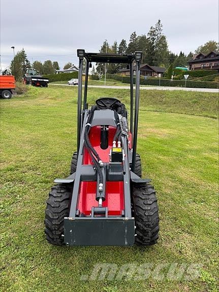 Norcar XC755 Skid steer loderler