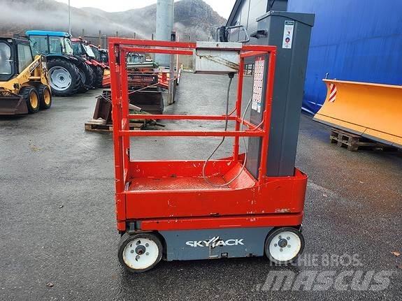 SkyJack SJ16 Diger lift ve platformlar