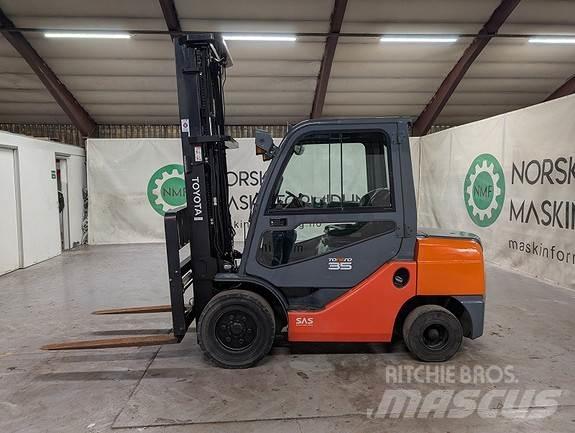 Toyota 52-8FDJF35 Dizel forkliftler
