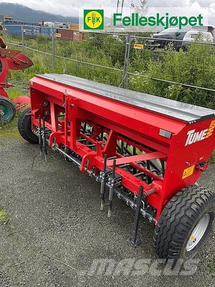 Tume CK3000 Mineral gübre dagiticilar