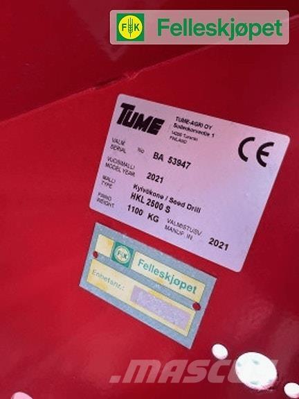 Tume HKL 2500S Gübre dagitma tankerleri