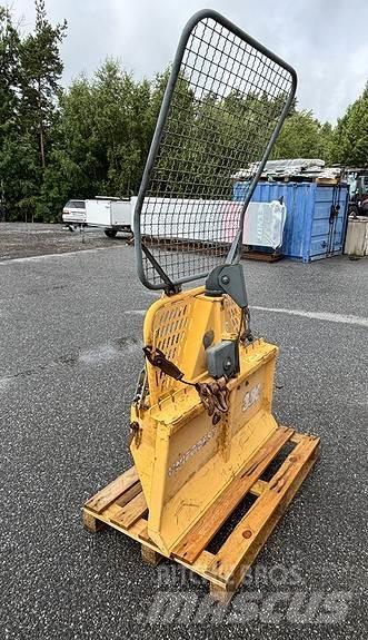 Uniforest 35E Diger