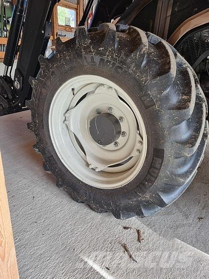 Valtra  Traktörler