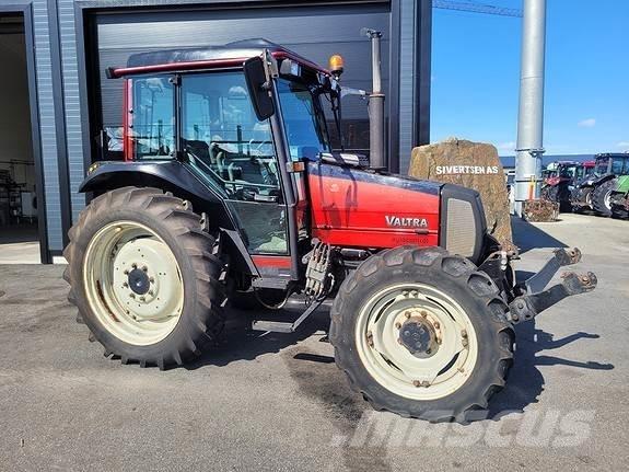 Valtra A75 - 4 Traktörler