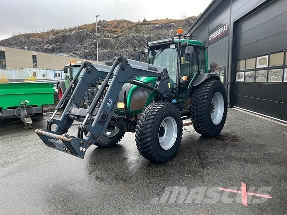 Valtra A83 Traktörler