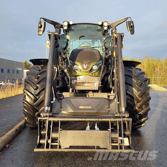 Valtra G135 Active Traktörler