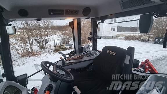 Valtra G135A Traktörler