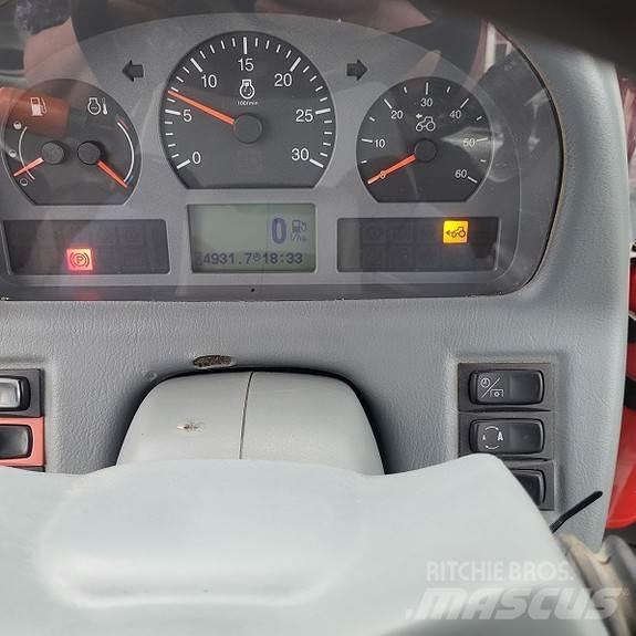 Valtra T213 VERSU Traktörler