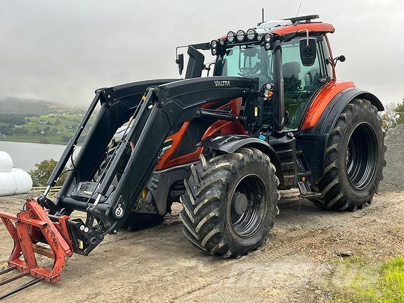 Valtra T235D Traktörler