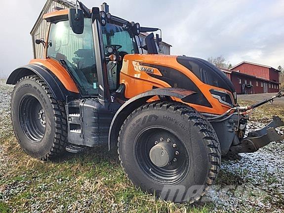 Valtra T255 Traktörler