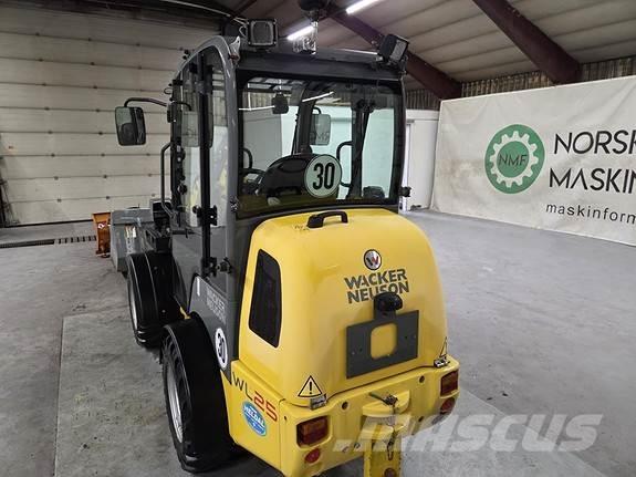 Wacker Neuson WL25 Kazici yükleyiciler