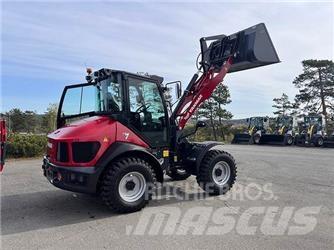 Yanmar V7 Tekerlekli yükleyiciler