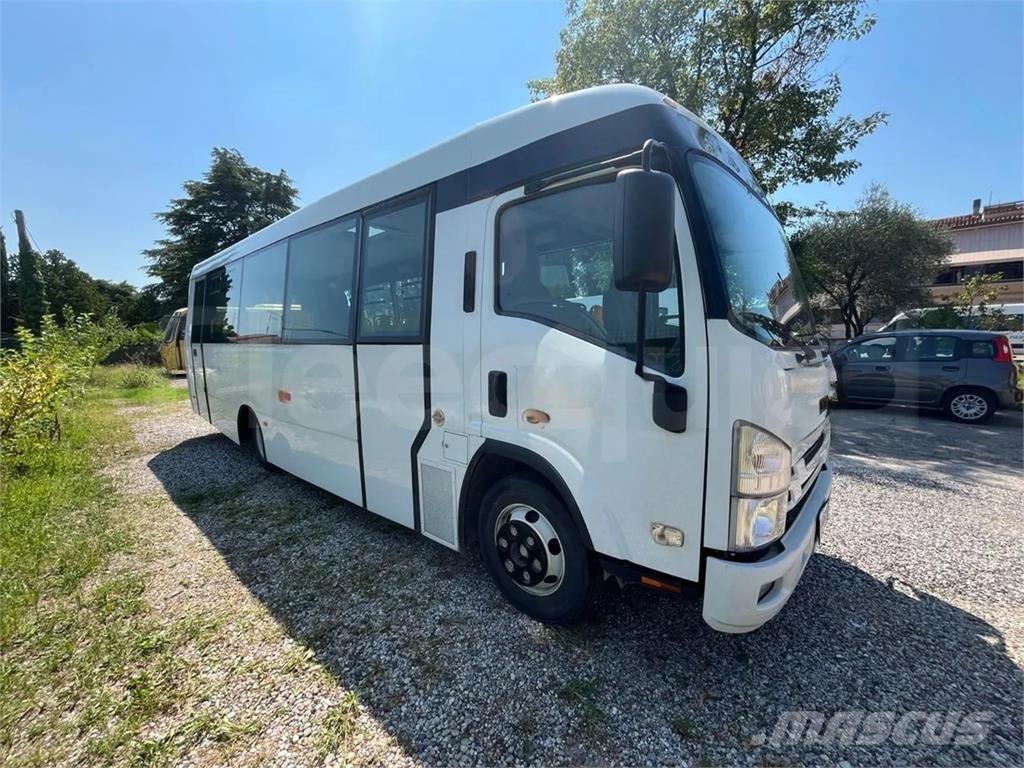 Isuzu P65 Okul otobüsü