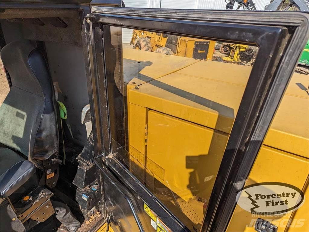 CAT 559D Mafsalli yükleyiciler