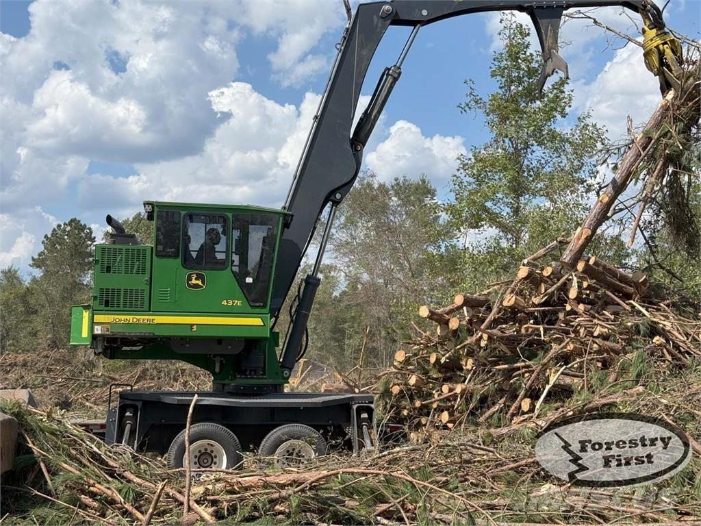 John Deere 437E Mafsalli yükleyiciler